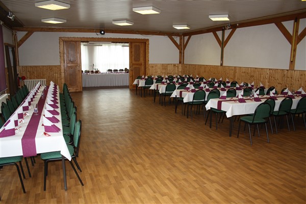 Saal in Eutsch 